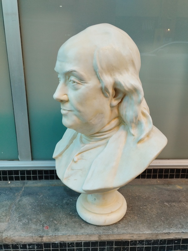 escultura busto benjamin franklin 1u
